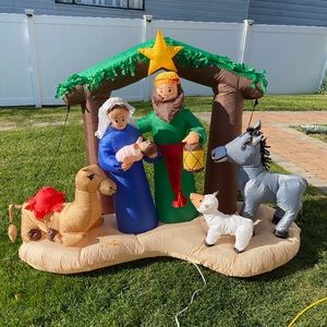 Inflatable Nativity scene (Christmas)
